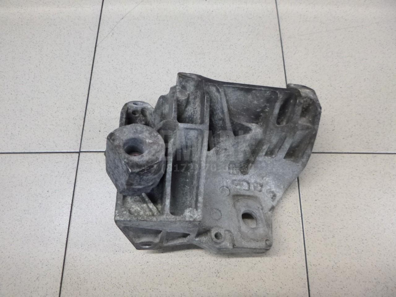 Кронштейн двигателя 1446471 Ford