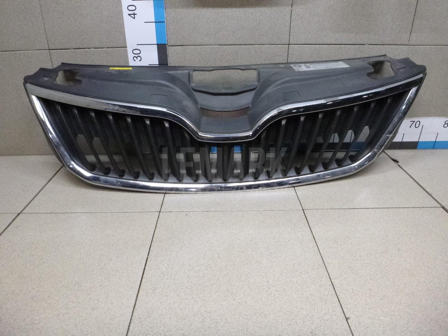 Решетка радиатора 5JA8536519B9 VAG