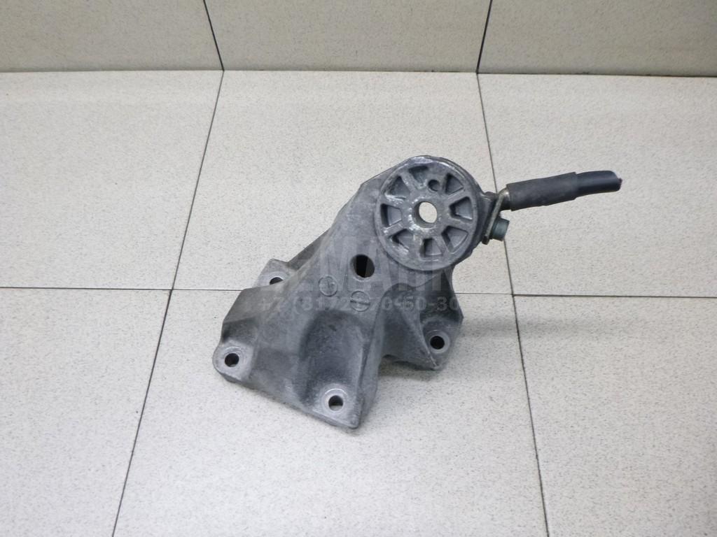 Кронштейн двигателя правый 7L6199308D VAG