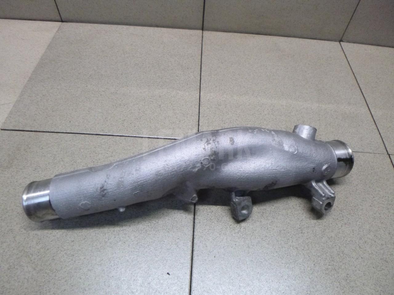 Патрубок интеркулера 1736126070 Toyota