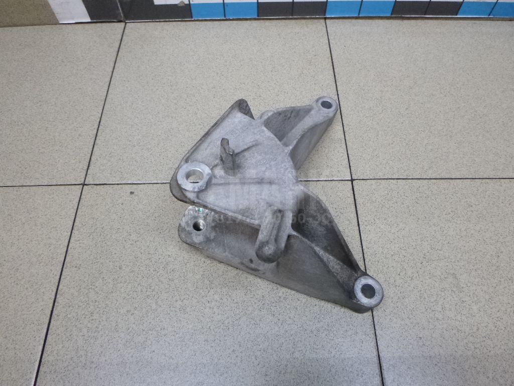 Кронштейн опоры КПП 13248662 GM