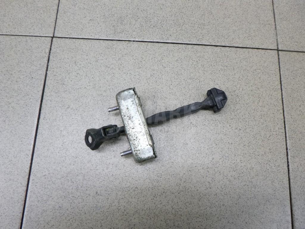 Ограничитель двери 6863060120 Toyota