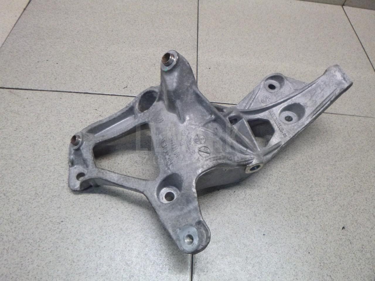 Кронштейн кондиционера для  BMW X5 F15/F85 2013-2018