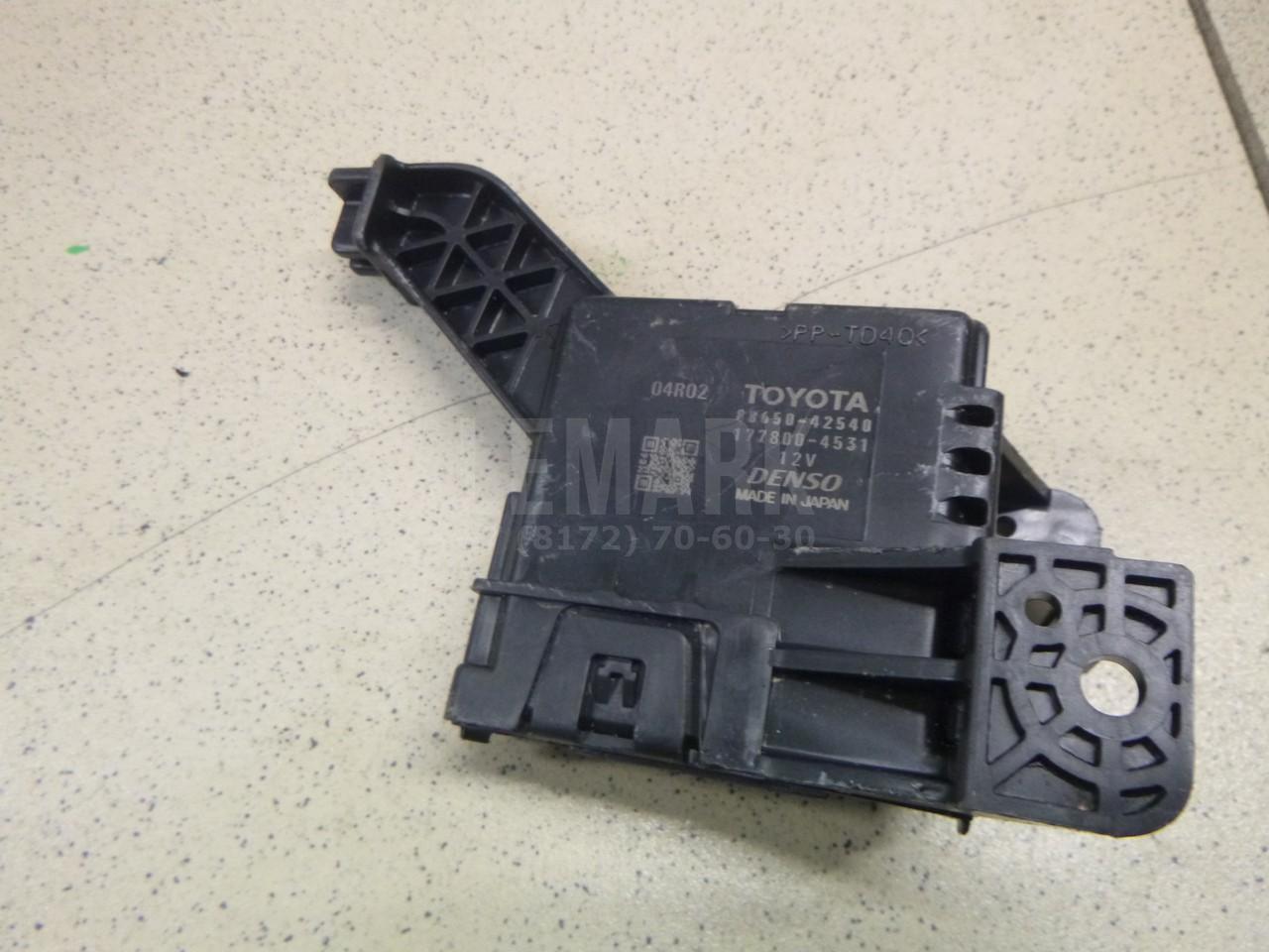 Блок электронный 8865042540 Toyota
