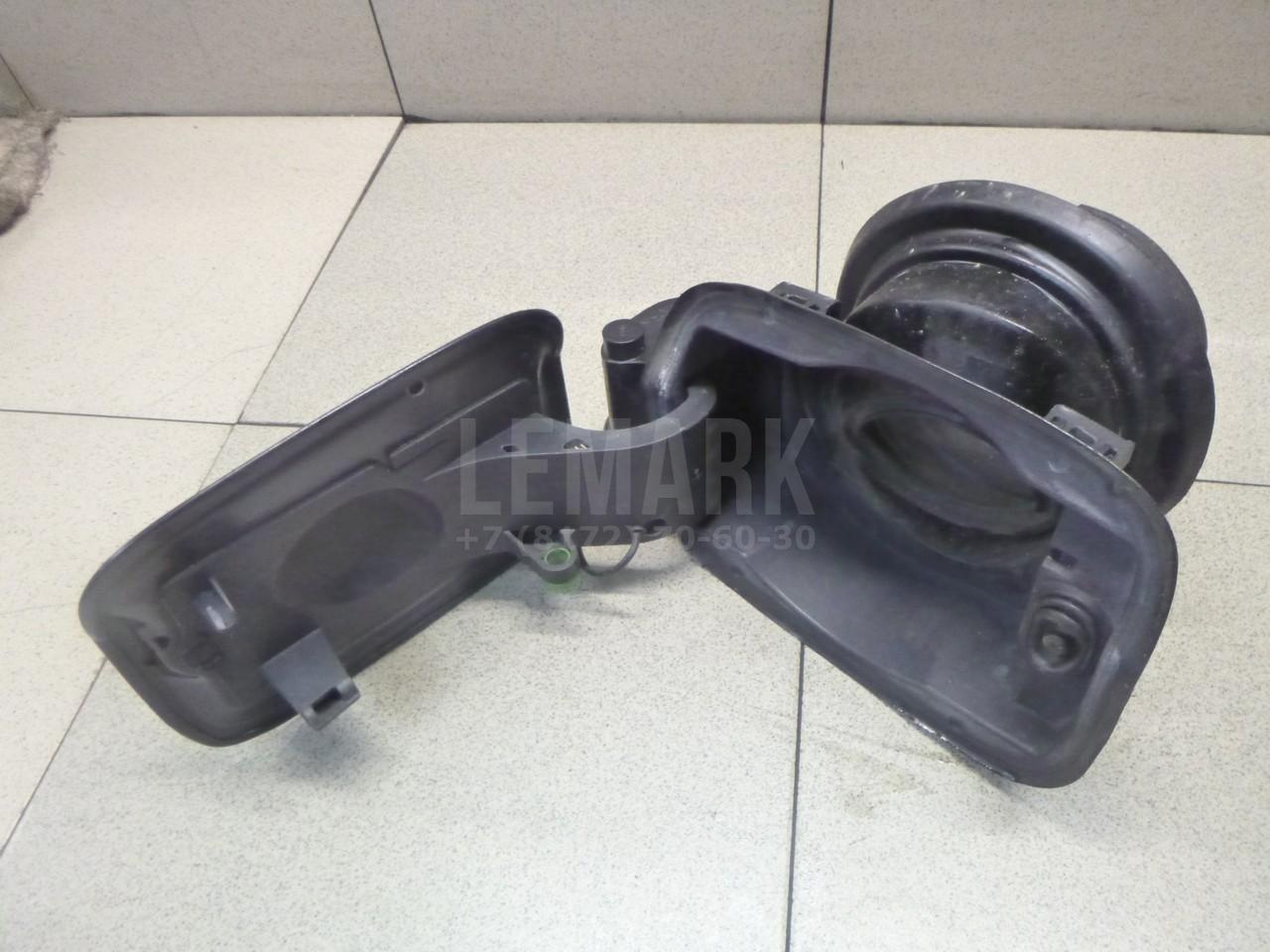 Лючок бензобака для  BMW 1-serie E82/E88 2007-2013