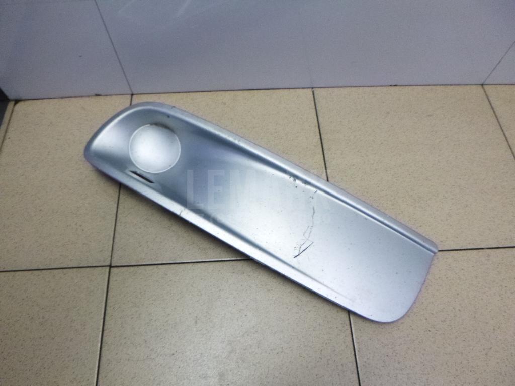 Решетка в бампер левая 7H5807489AGRU VAG