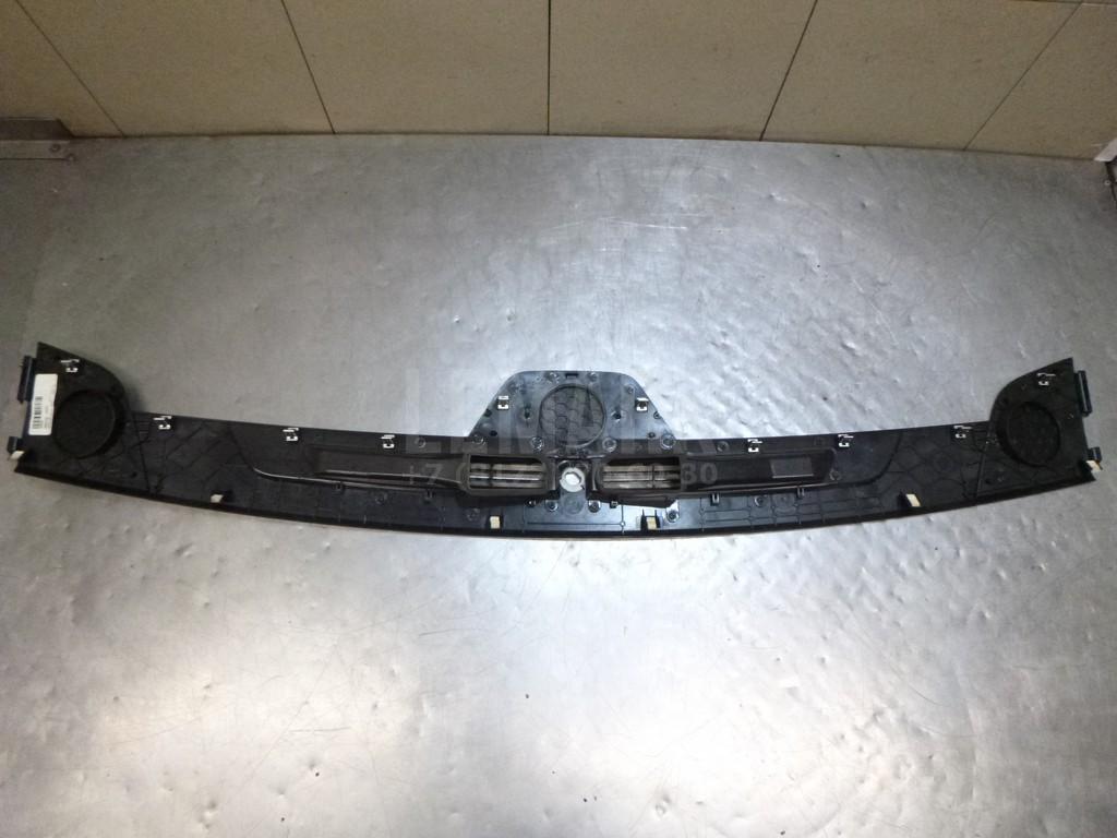 Накладка (кузов внутри) для  BMW 2-serie F22/F23/F87 2013-2020
