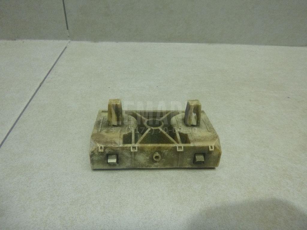 Направляющая переднего бампера 62222JG000 Nissan