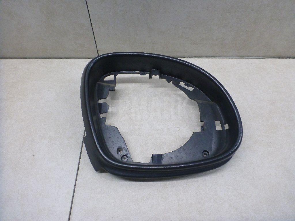 Рамка зеркала правого 5N08576029B9 VAG