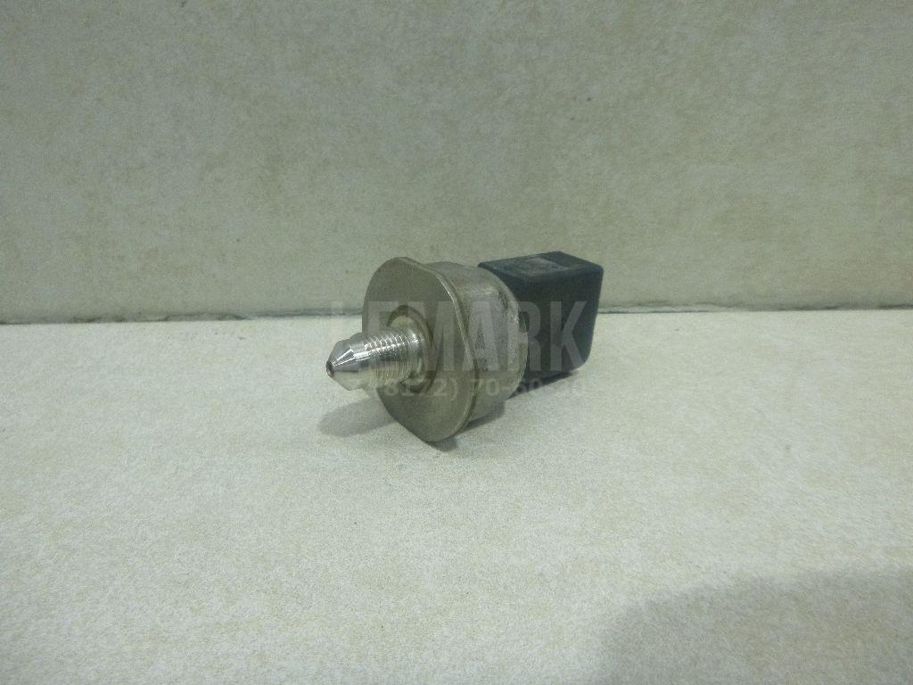 Датчик давления топлива 06J906051C VAG