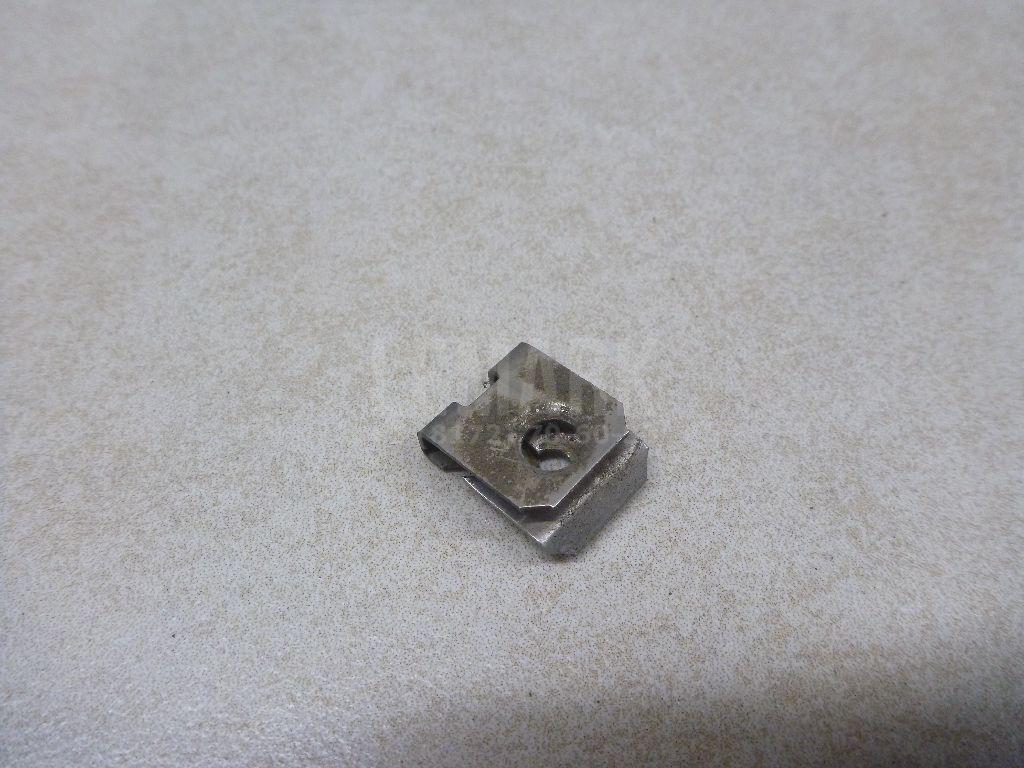 Скоба крепежная 1069428 Ford