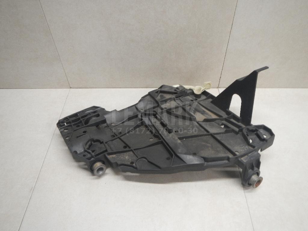 Кронштейн фар правый 7L6941292 VAG