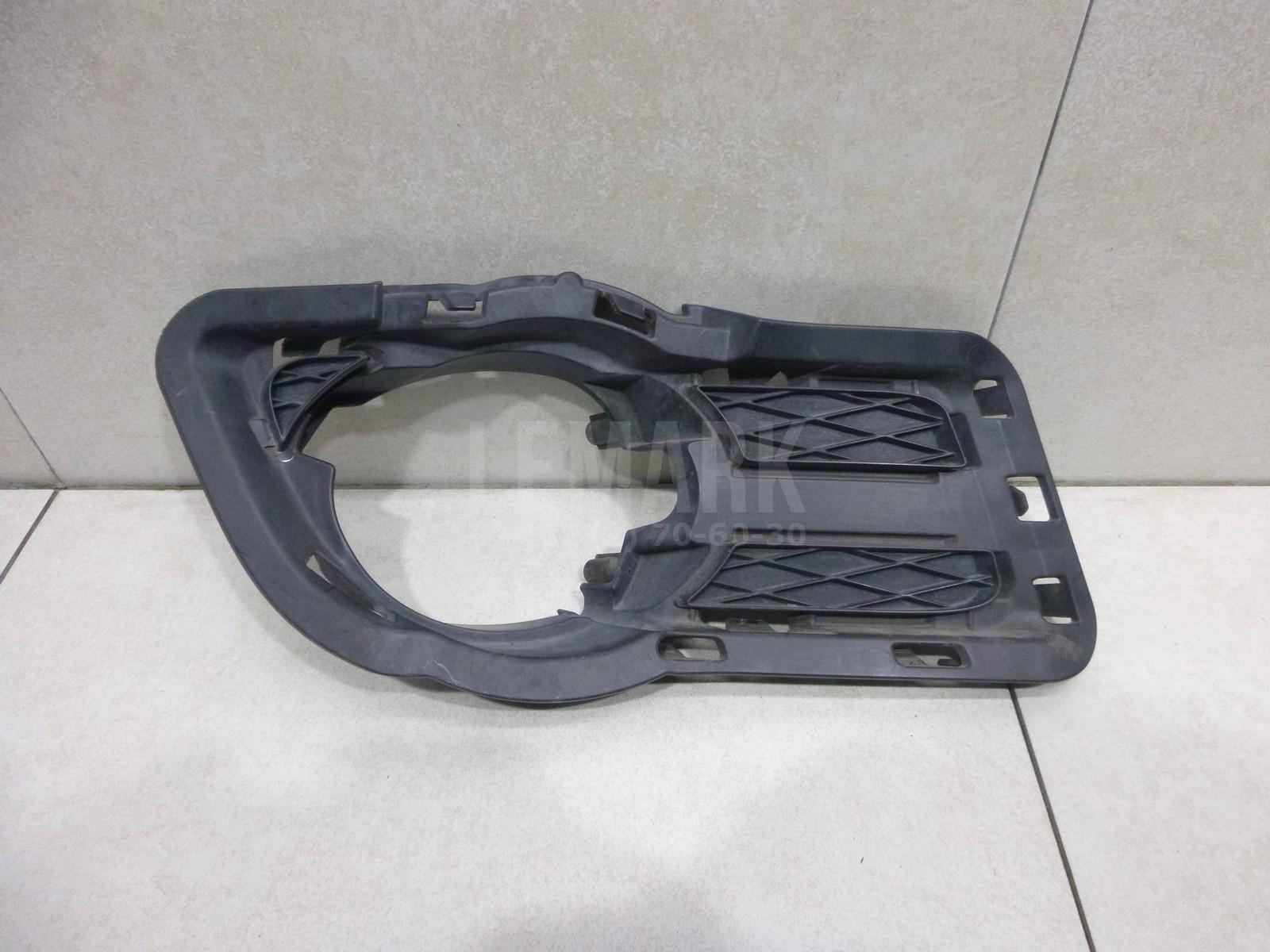 Рамка противотуманной фары правой 5N0853666C9B9 VAG