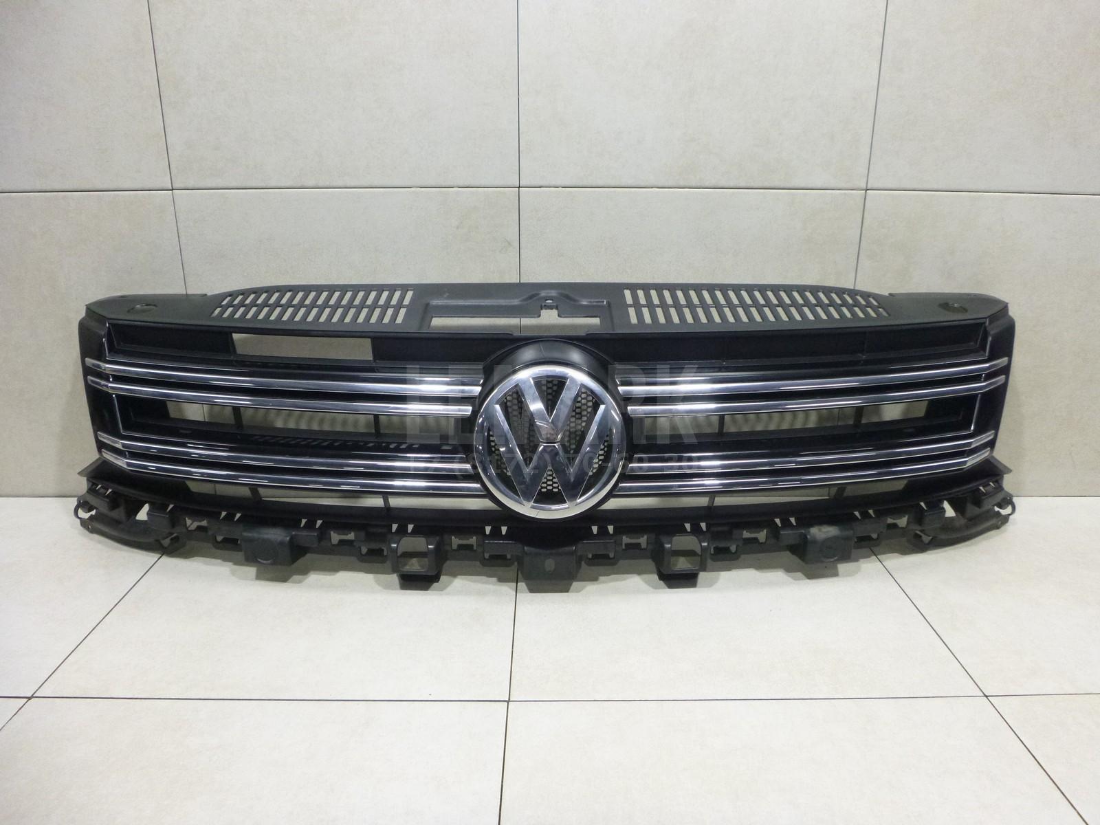 Решетка радиатора 5N0853651H9B9 VAG