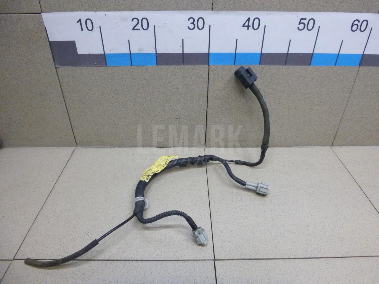 Клапан воздушный 383565V410 Nissan