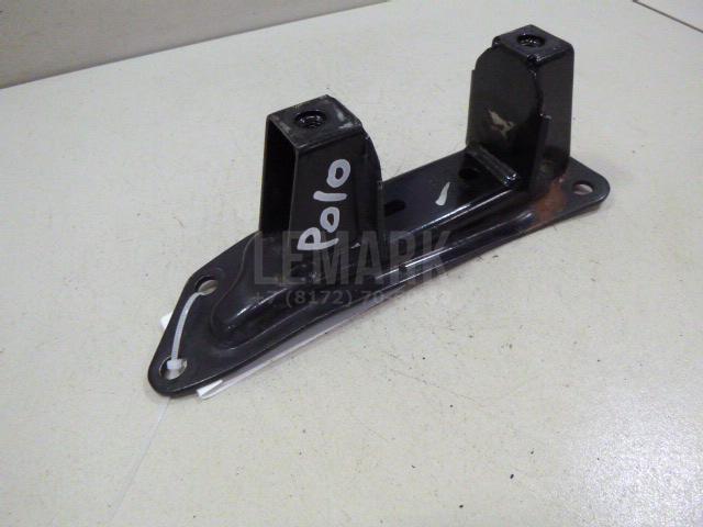 Кронштейн КПП левый 6Q0199111AB VAG