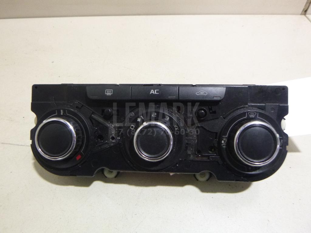 Блок управления климатической установкой 3T0820047ABWHS VAG