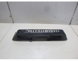 Накладка двери багажника для Mitsubishi Pajero/Montero II (V1, V2, V3, V4) 1991-1996 с разборки состояние удовлетворительное
