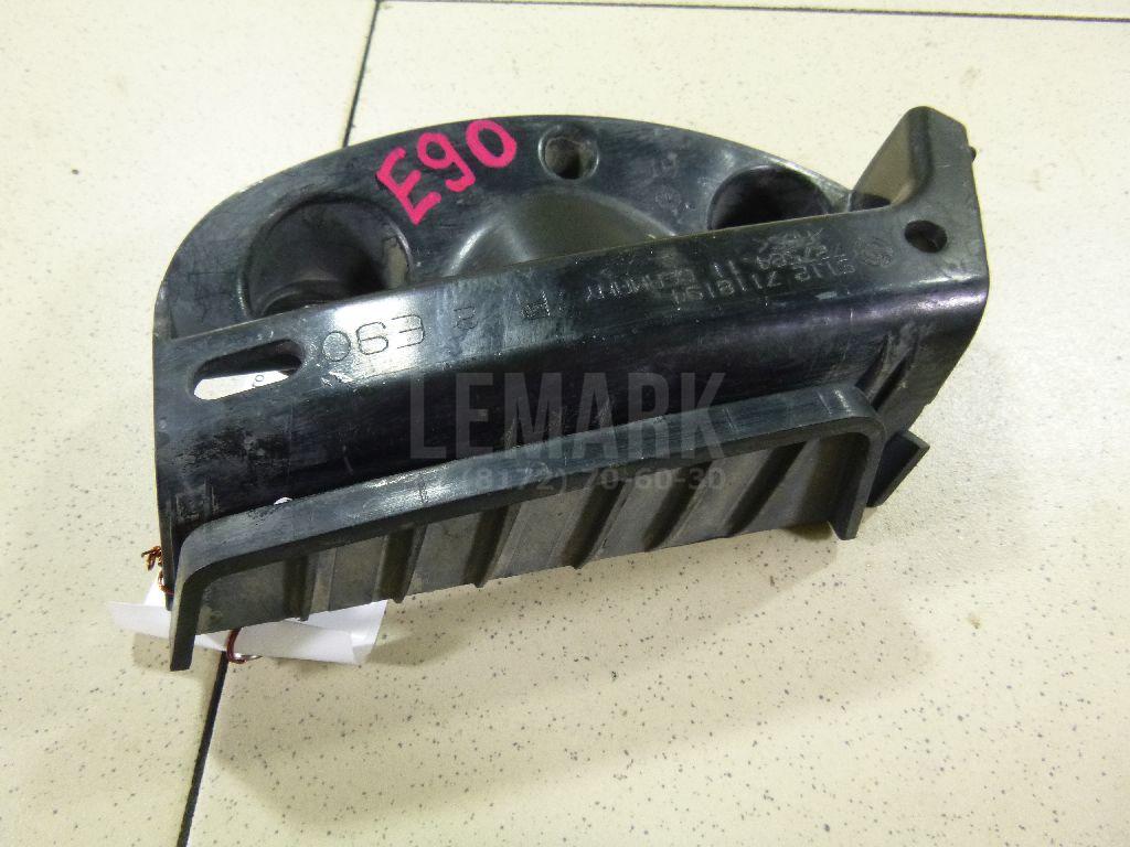 Направляющая заднего бампера правая для  BMW 7-serie F01/F02 2008-2015