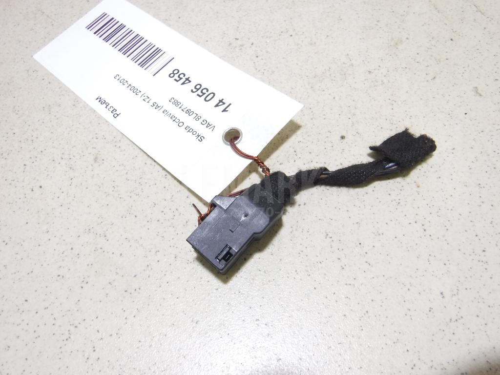 Разъем 8L0971883 VAG