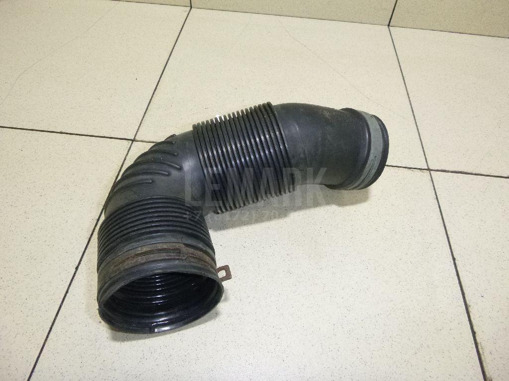 Патрубок воздушного фильтра 5N0129684D VAG