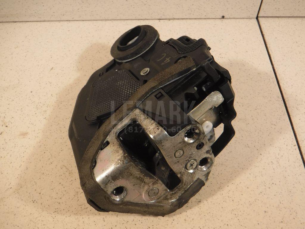Замок двери задней левой 6906006100 Toyota