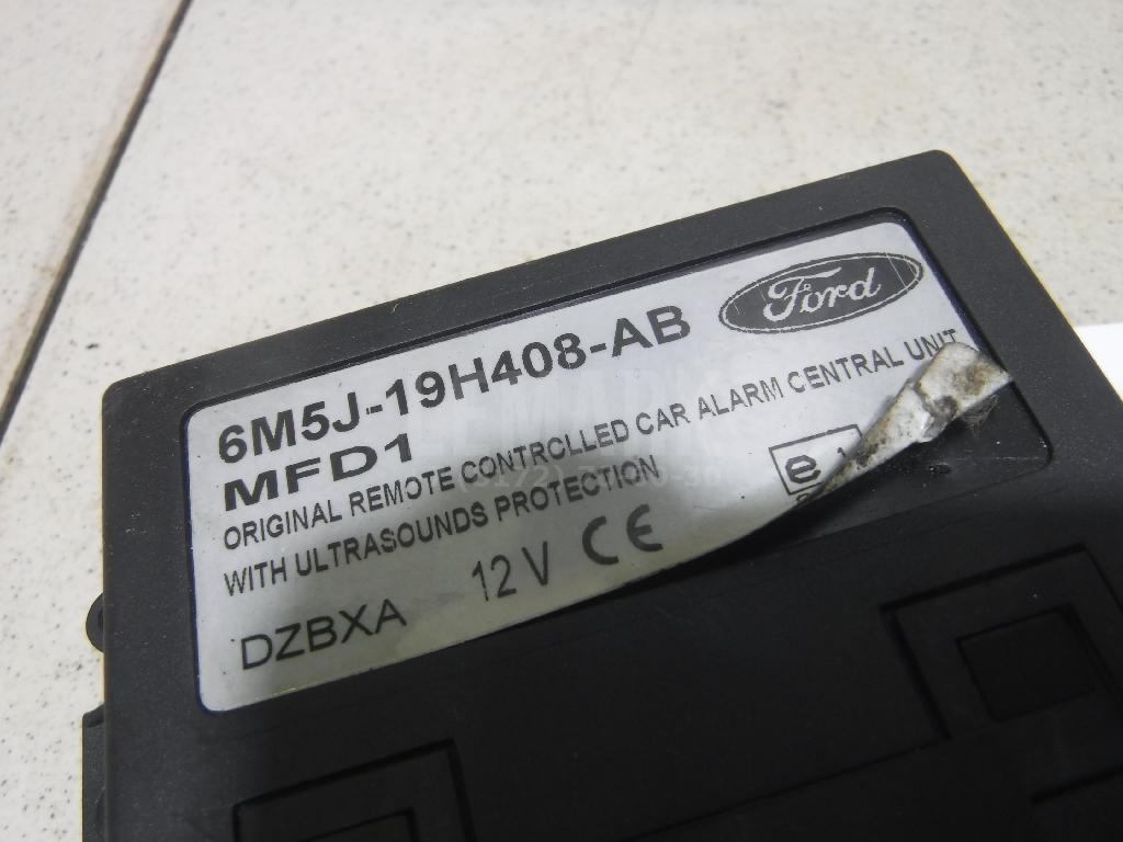 Блок электронный для  Audi V8 1988-1994