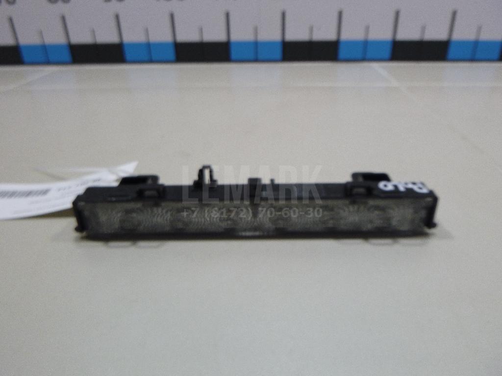 Фонарь задний (стоп сигнал) 6RU945087A VAG