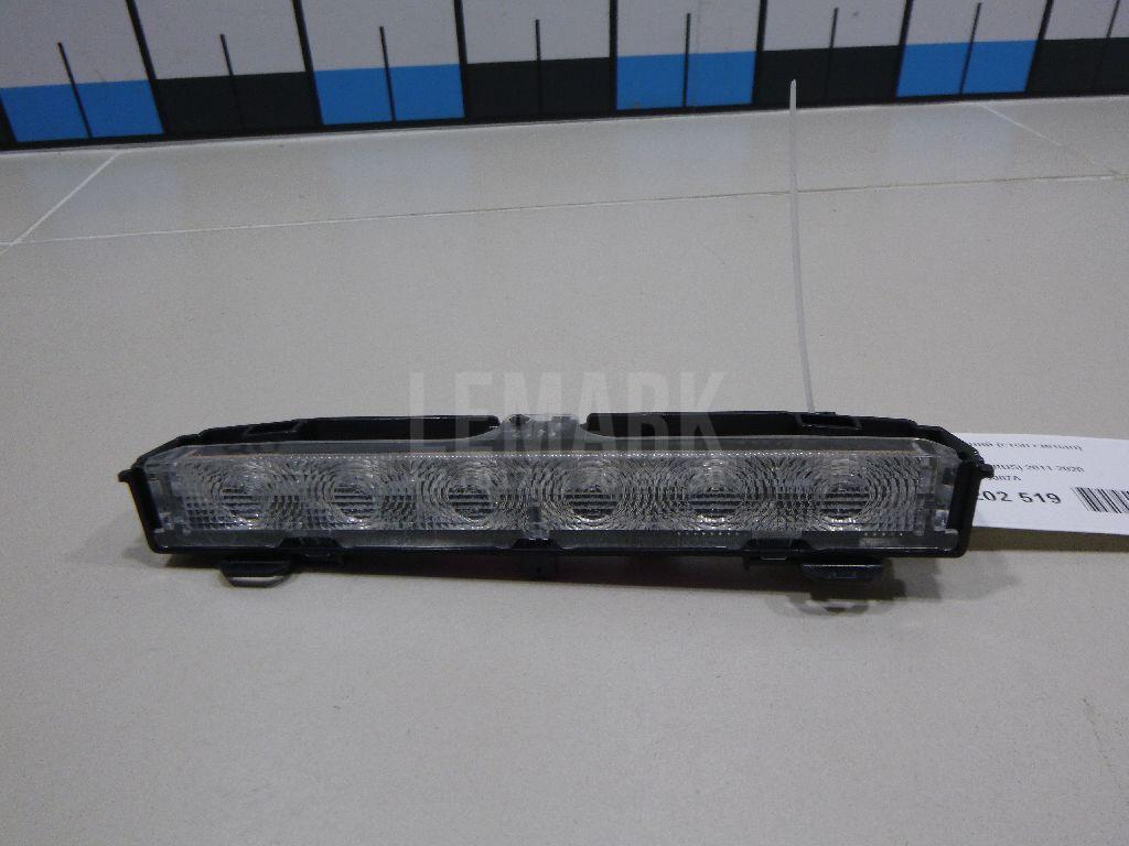 Фонарь задний (стоп сигнал) 6RU945087A VAG