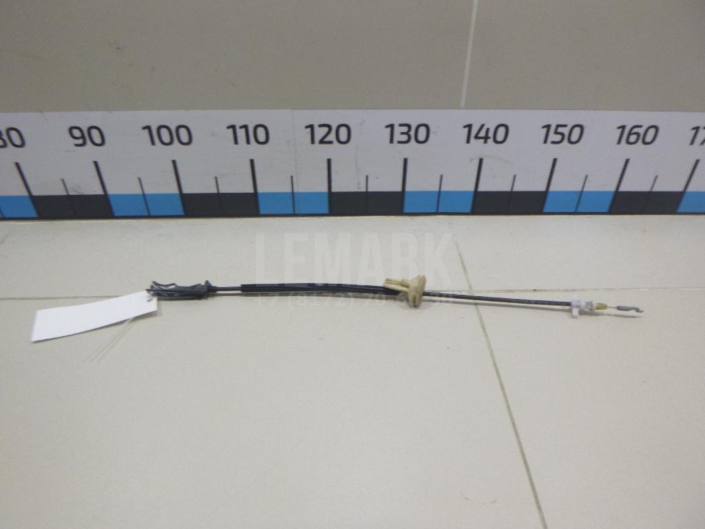 Трос открывания передней двери 5C6837085 VAG