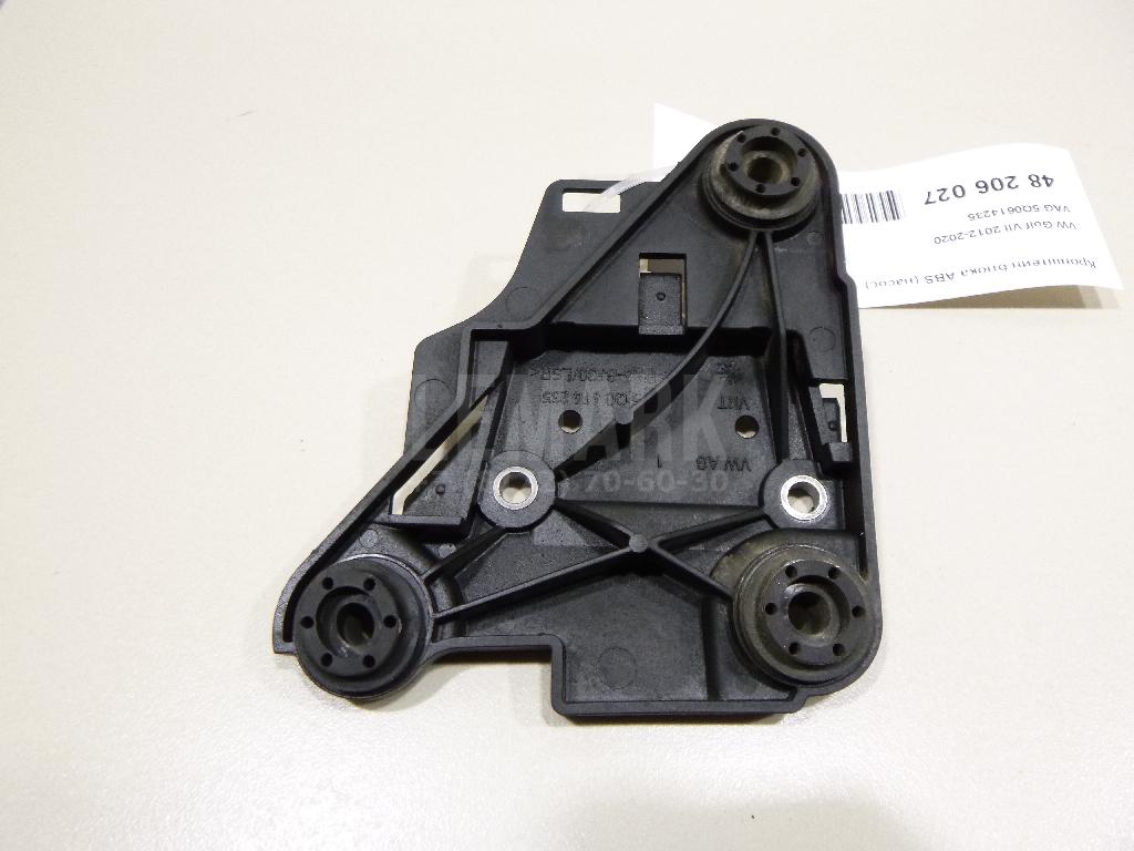 Кронштейн блока ABS (насос) 5Q0614235 VAG