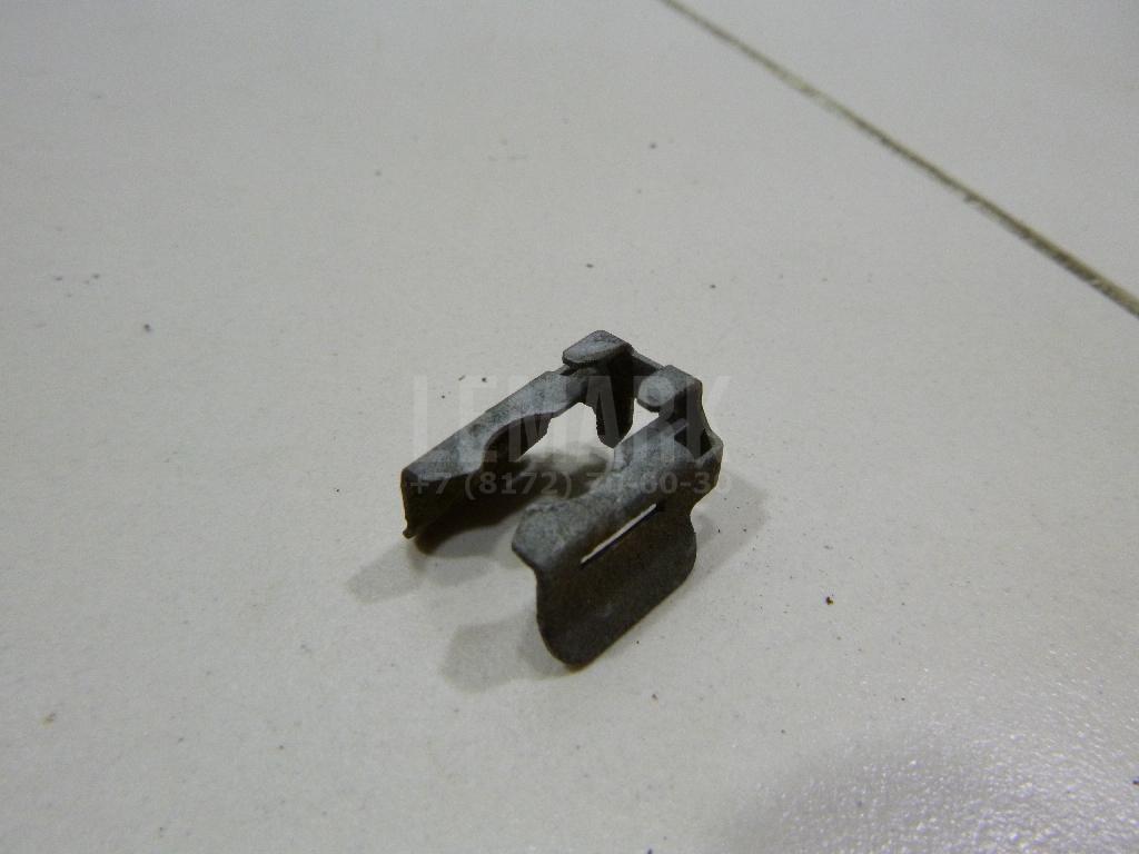 Крепеж форсунки 817923 GM