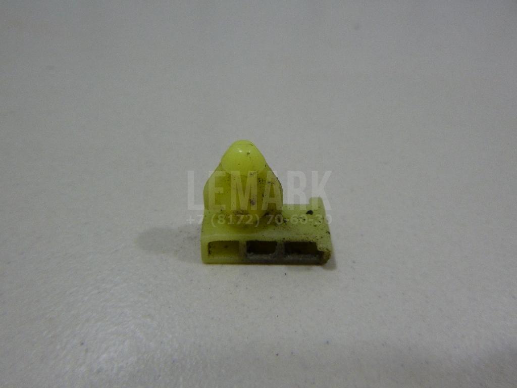 Крепеж (клоп) 76847JG00A Nissan