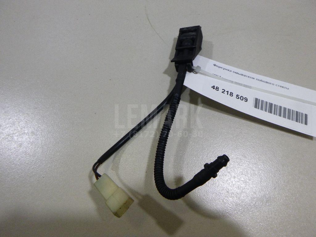 Форсунка омывателя лобового стекла 6E0955986B VAG