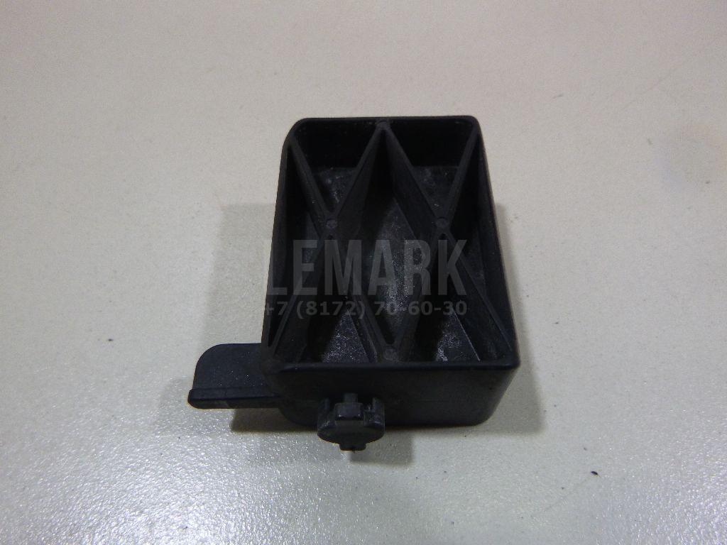 Крепеж решетки радиатора 1457649 Ford