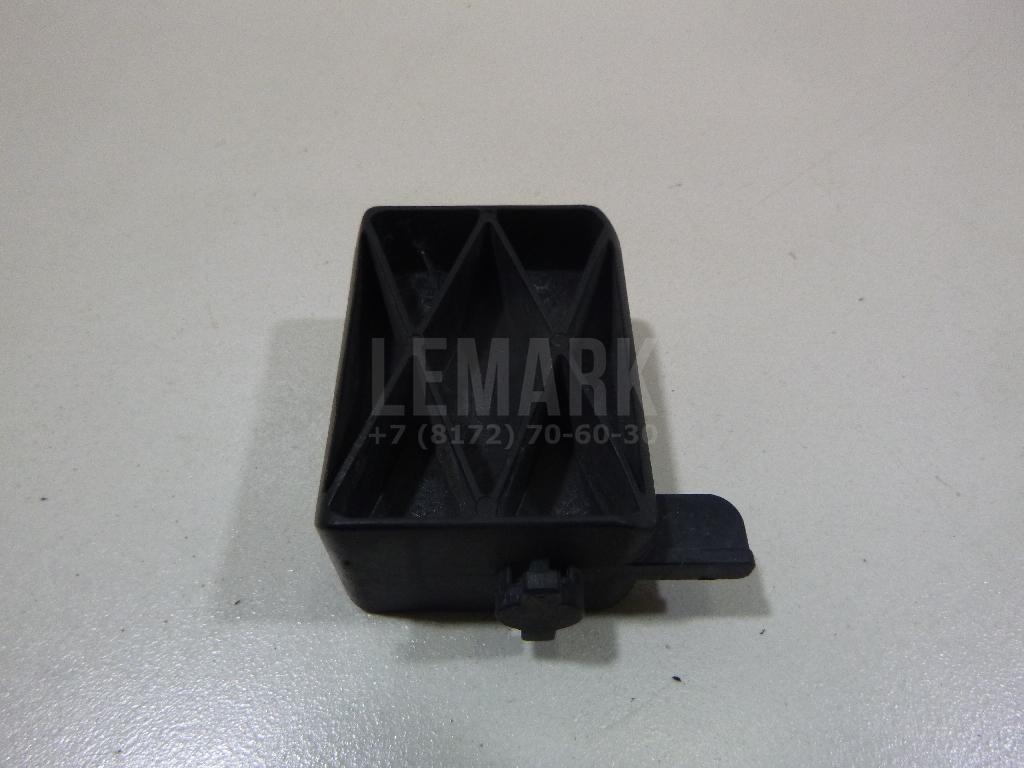 Крепеж решетки радиатора 1457649 Ford