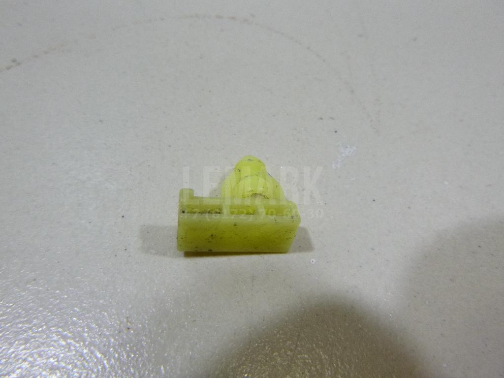 Крепеж (клоп) 76847JG00A Nissan