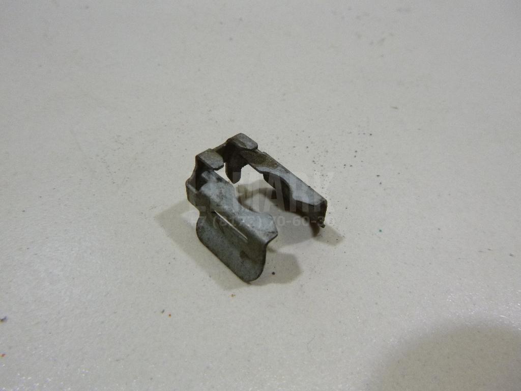 Крепеж форсунки 90570951 GM