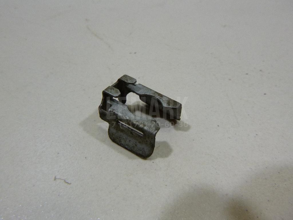 Крепеж форсунки 90570951 GM