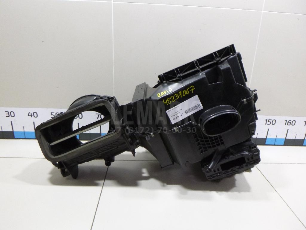 Корпус отопителя 6Q1820007A VAG