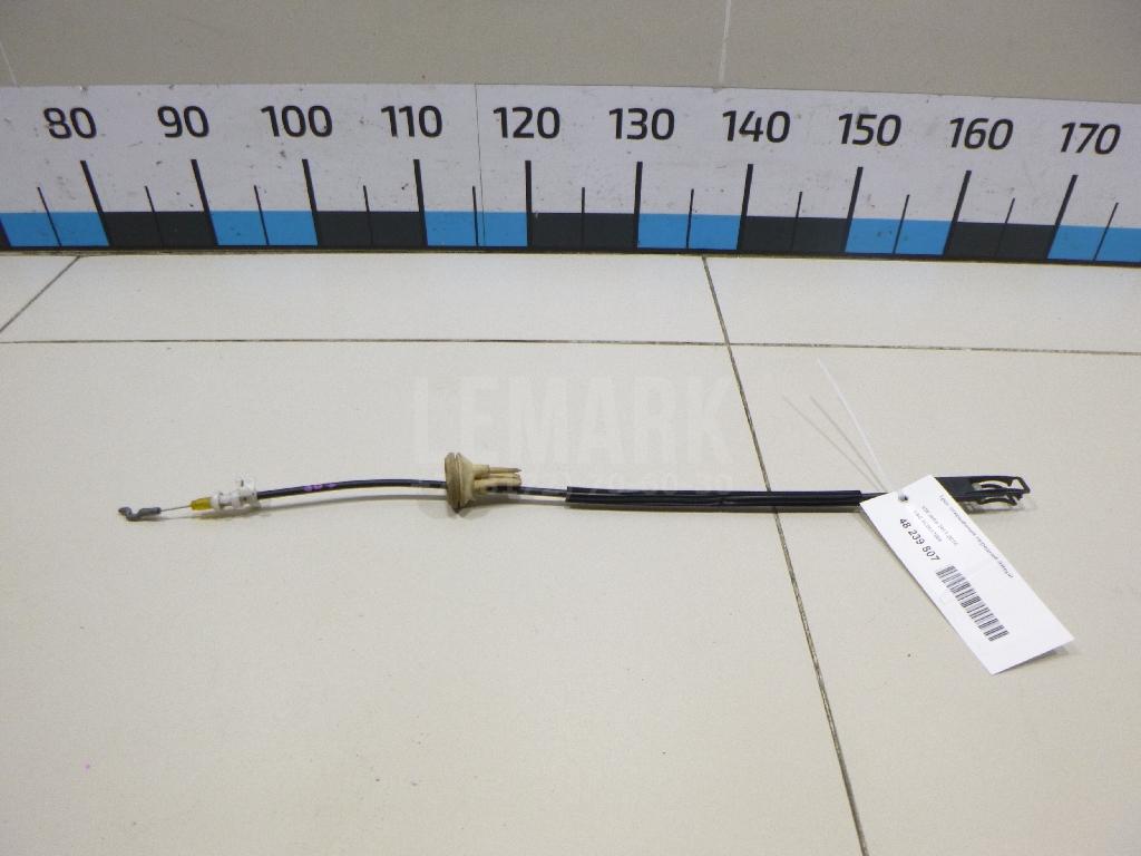 Трос открывания передней двери 5C6837085 VAG