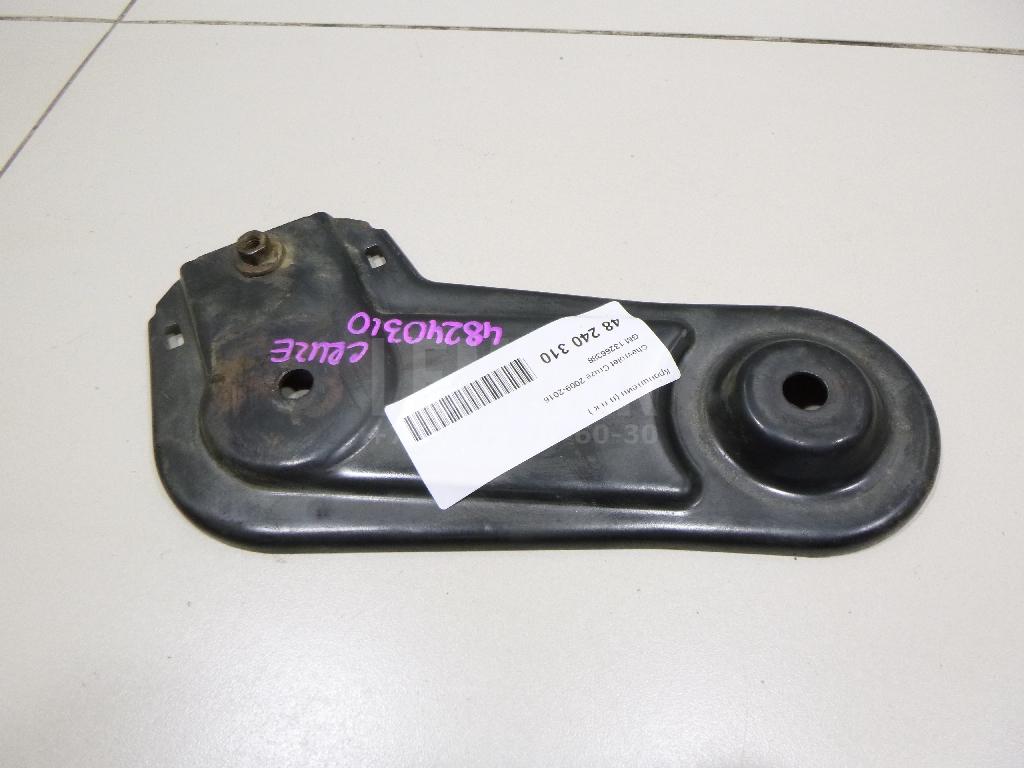 Кронштейн (п.п.к.) 13266388 GM