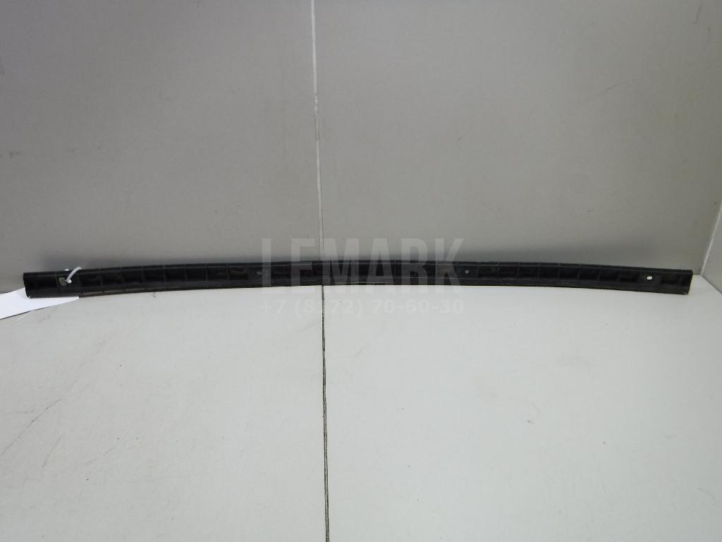 Направляющая заднего бампера 3B5807863 VAG