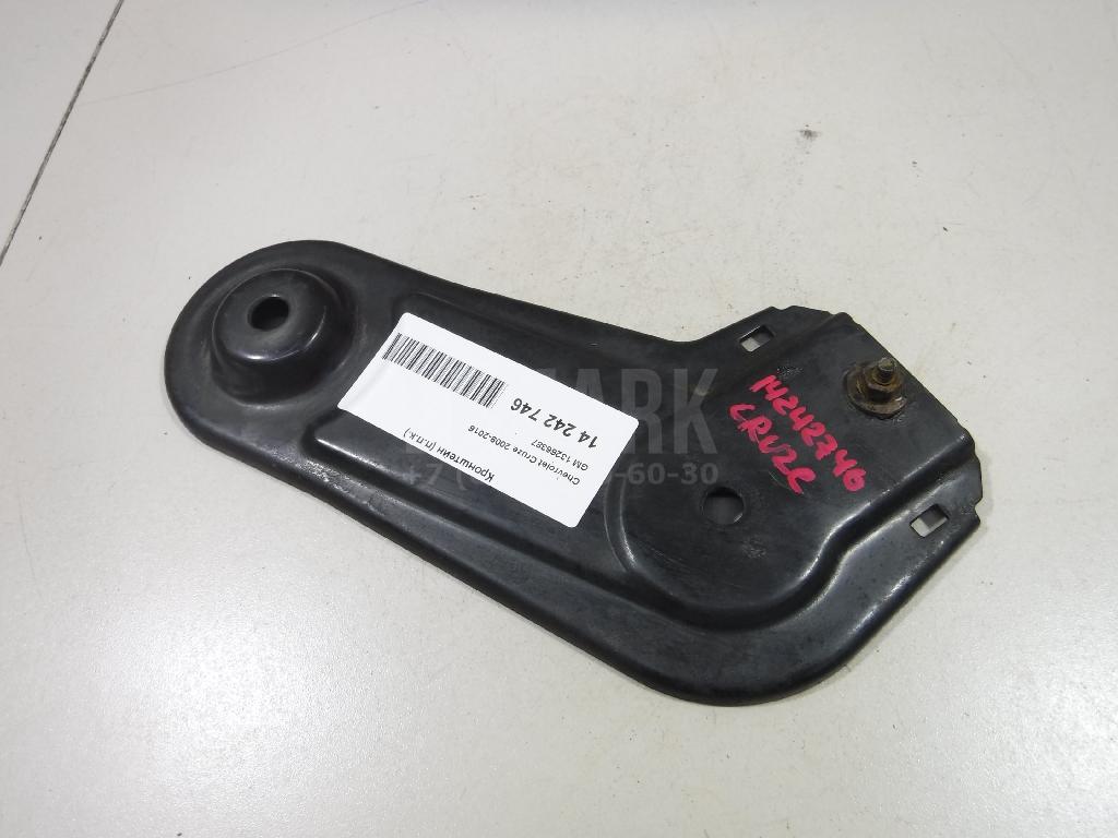 Кронштейн (п.п.к.) 13266387 GM