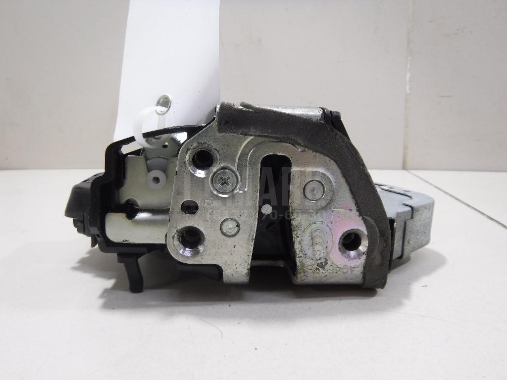 Замок двери задней левой 6906042030 Toyota