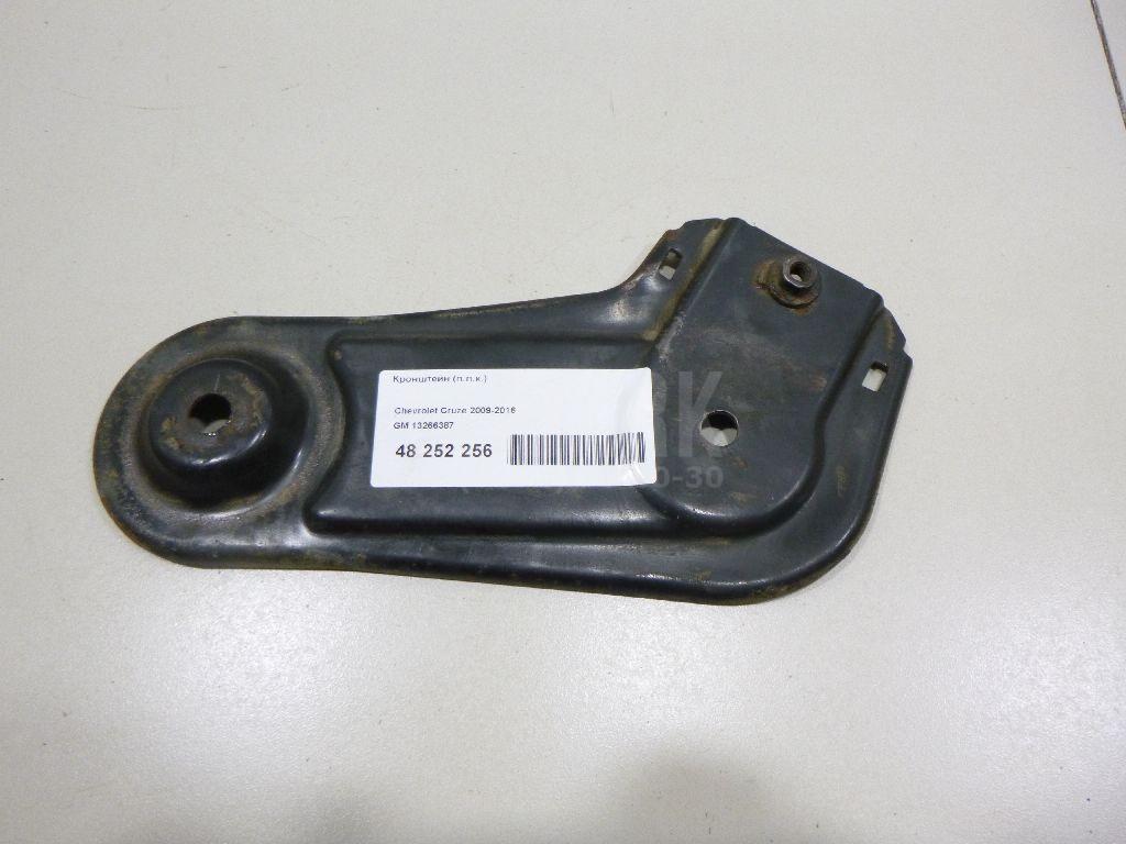 Кронштейн (п.п.к.) 13266387 GM