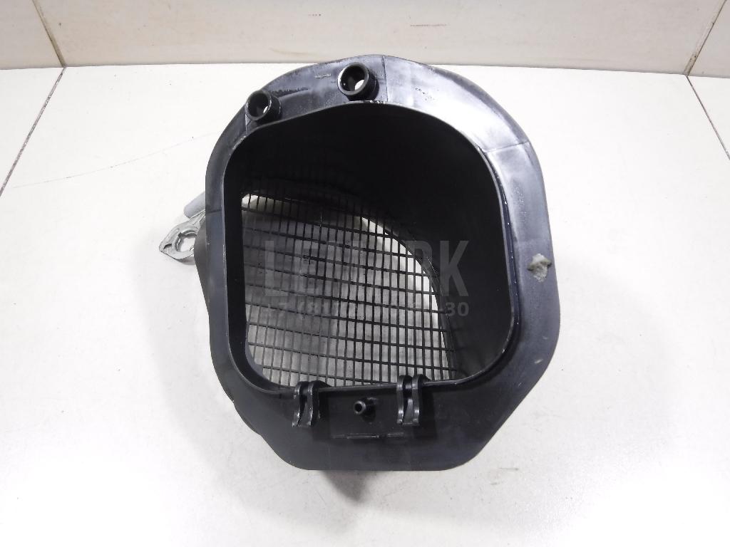 Воздухозаборник (внутри) 7P0819155B VAG