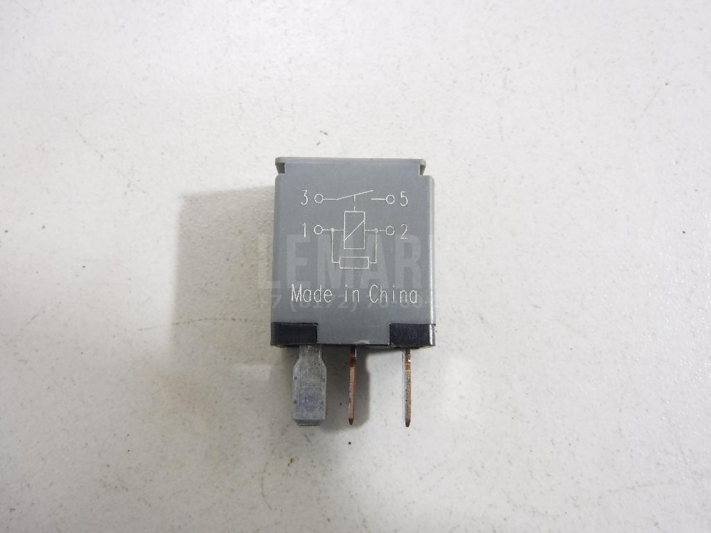 Реле 13500587 GM