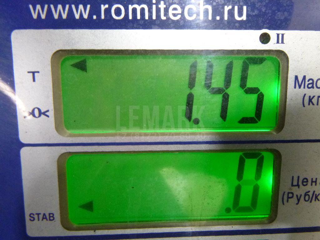 Обшивка двери багажника