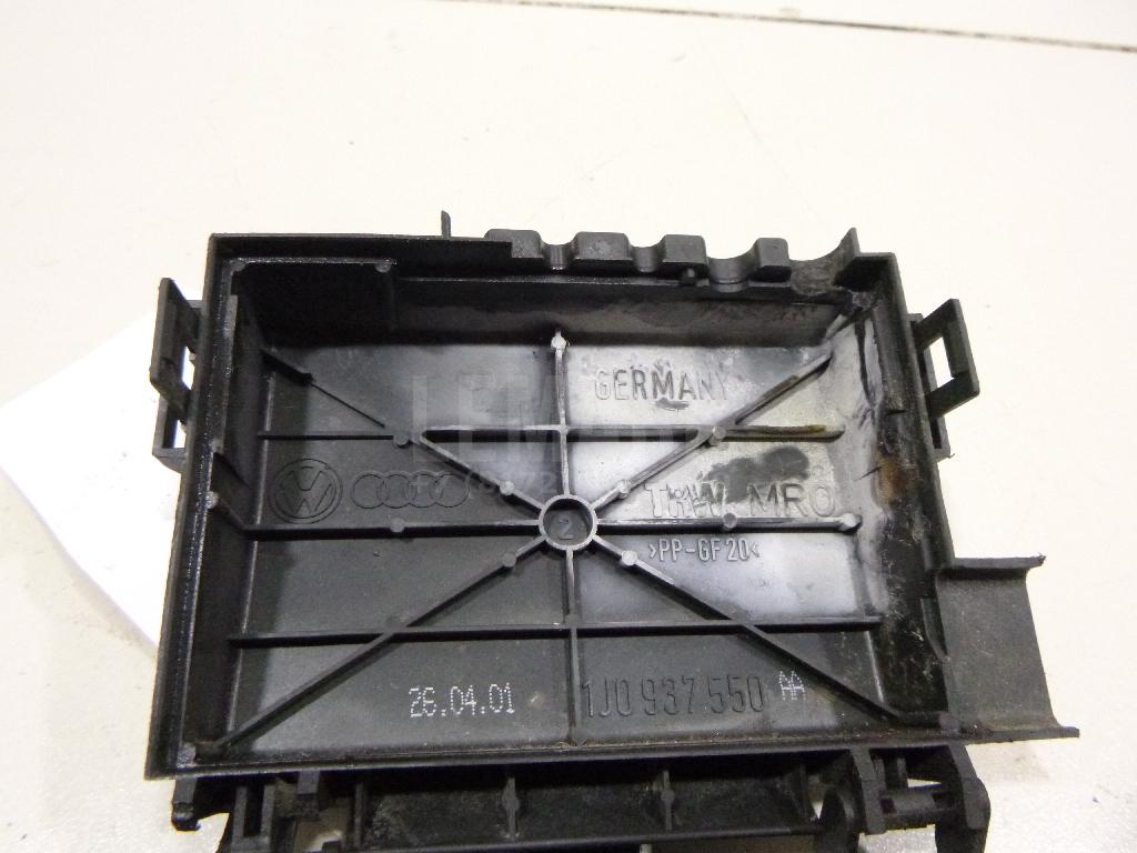 Блок предохранителей для  Audi 80/90 [B4] 1991-1995